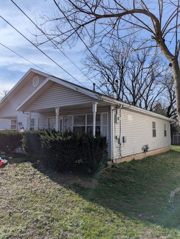 2117 N Lexington Avenue, Springfield, MO 65803