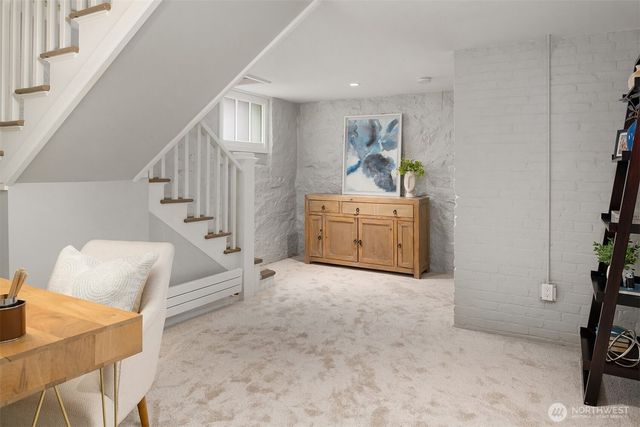 4004 Washington Avenue W, Seattle, WA 98199