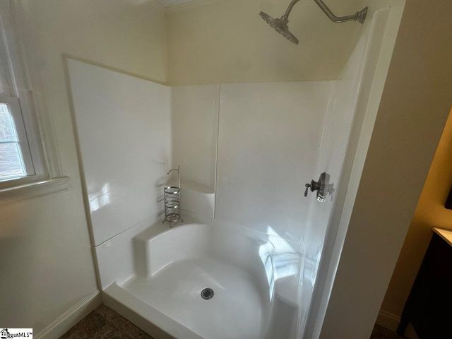 106 Woodview Drive, Laurens, SC 29360