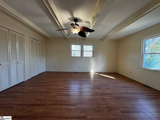 106 Woodview Drive, Laurens, SC 29360