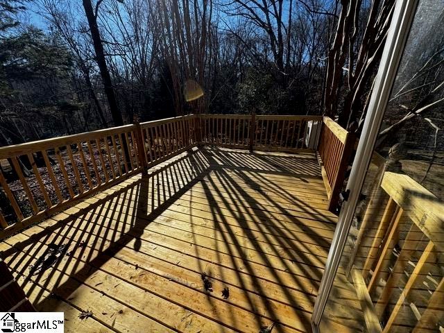 106 Woodview Drive, Laurens, SC 29360