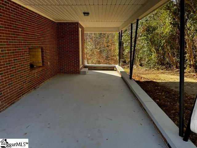 106 Woodview Drive, Laurens, SC 29360