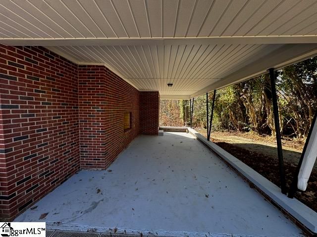 106 Woodview Drive, Laurens, SC 29360