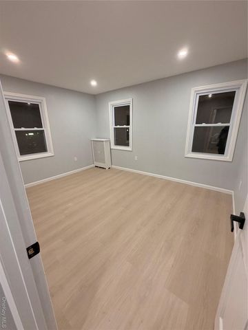 14 Spooner Street, Floral Park, NY 11001