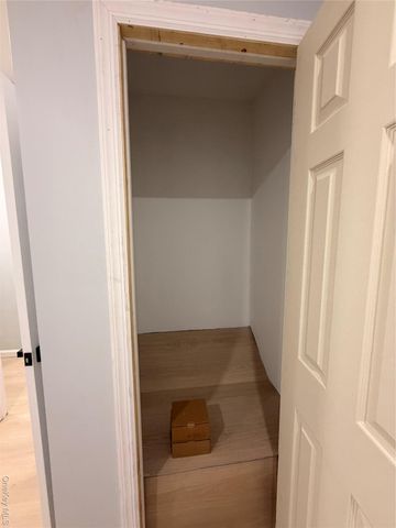 14 Spooner Street, Floral Park, NY 11001