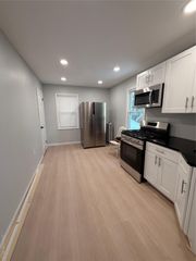 14 Spooner Street, Floral Park, NY 11001