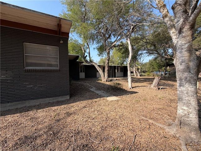 1618 S Parkwood Drive, Harlingen, TX 78550