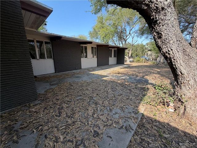 1618 S Parkwood Drive, Harlingen, TX 78550