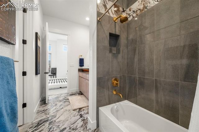 3324 Skywatch Heights, Colorado Springs, CO 80904