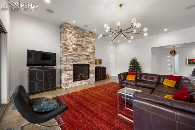 3324 Skywatch Heights, Colorado Springs, CO 80904