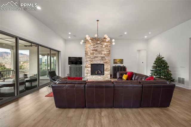 3324 Skywatch Heights, Colorado Springs, CO 80904