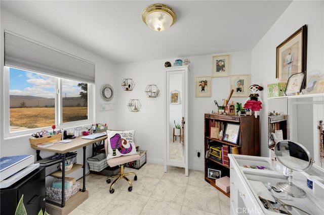 14975 Gayhead, Apple Valley, CA 92307