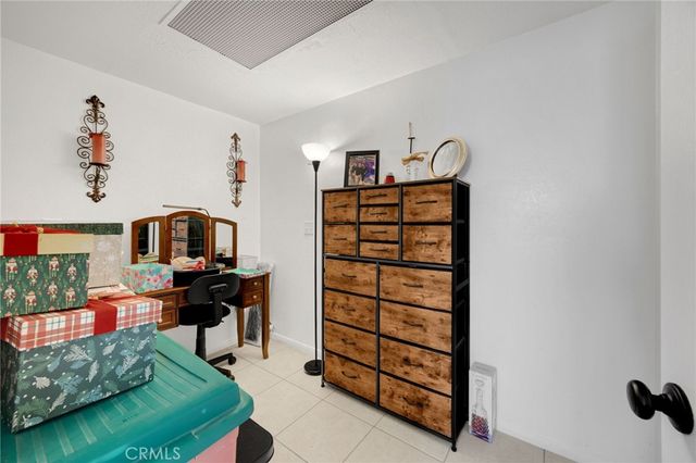 14975 Gayhead, Apple Valley, CA 92307