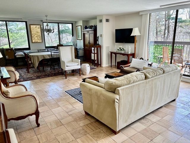 40 Village Rd. 309, Middleton, MA 01949