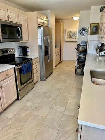 40 Village Rd. 309, Middleton, MA 01949