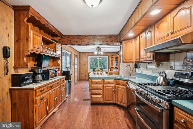 10 DARTMOUTH DR, Atco, NJ 08004