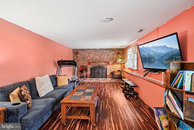 10 DARTMOUTH DR, Atco, NJ 08004