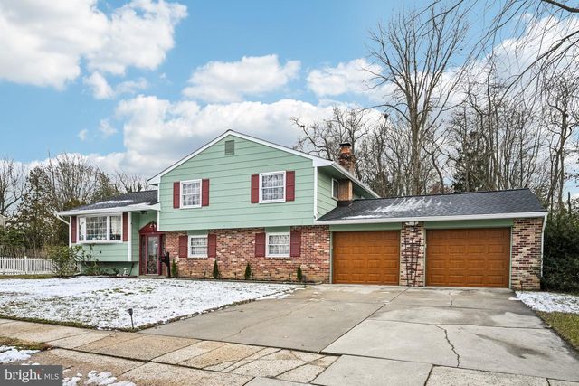 10 DARTMOUTH DR, Atco, NJ 08004