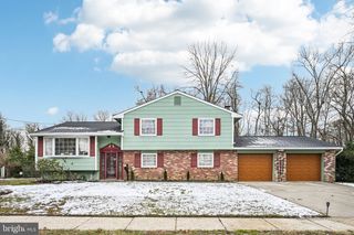 10 DARTMOUTH DR, Atco, NJ 08004