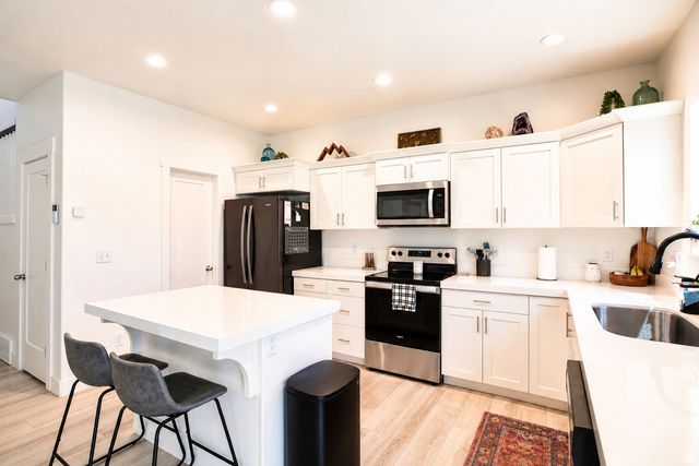 7194 N BROOK RDG, Eagle Mountain, UT 84005