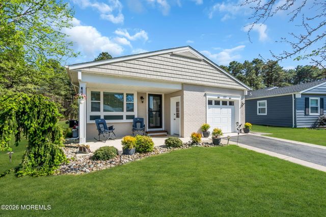137 San Carlos Street, Toms River, NJ 08757