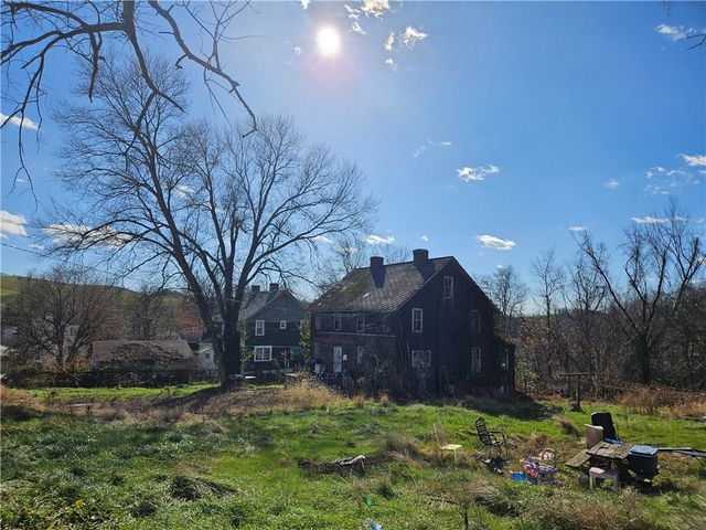 405 1st St, Franklin Twp, PA 15431