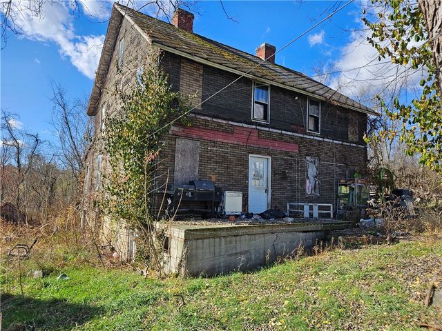 405 1st St, Franklin Twp, PA 15431