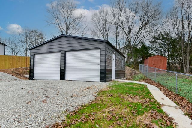 21992 Knob Hill Lane, Shell Knob, MO 65747