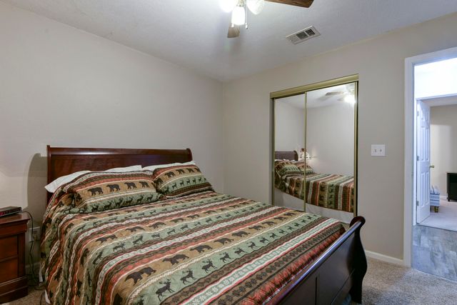 21992 Knob Hill Lane, Shell Knob, MO 65747