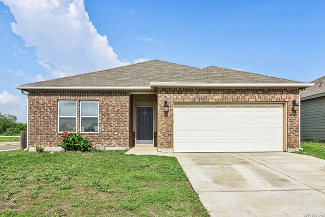20045 Huckleberry St, Lytle, TX 78052