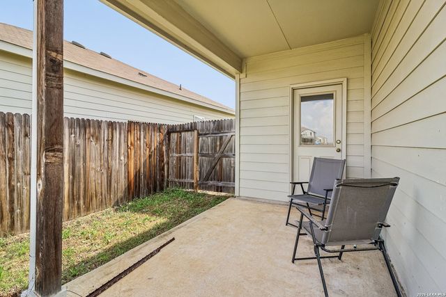 20045 Huckleberry St, Lytle, TX 78052