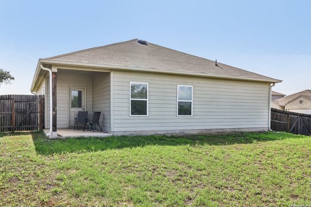20045 Huckleberry St, Lytle, TX 78052