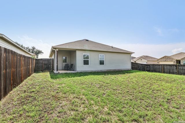 20045 Huckleberry St, Lytle, TX 78052