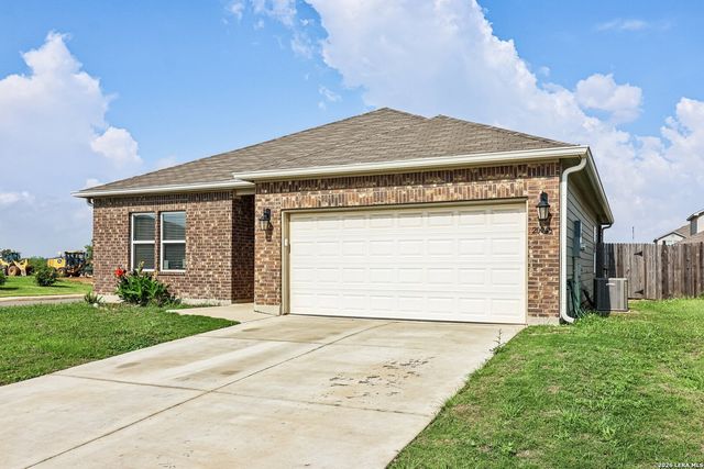 20045 Huckleberry St, Lytle, TX 78052