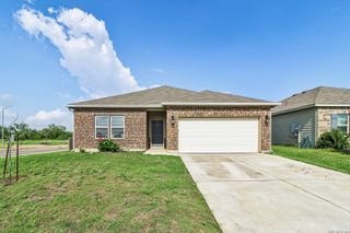 20045 Huckleberry St, Lytle, TX 78052