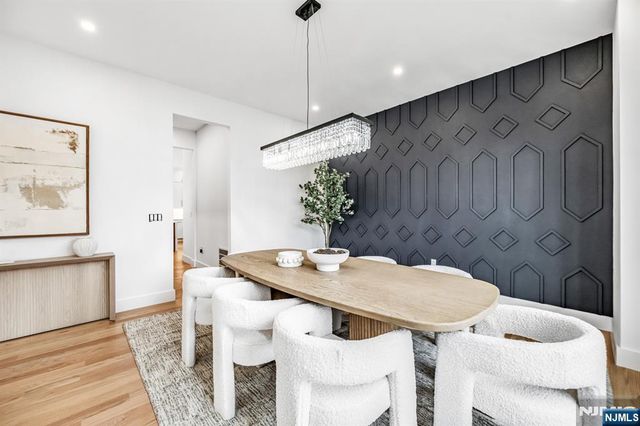 234 Vivien Court, Paramus, NJ 07652