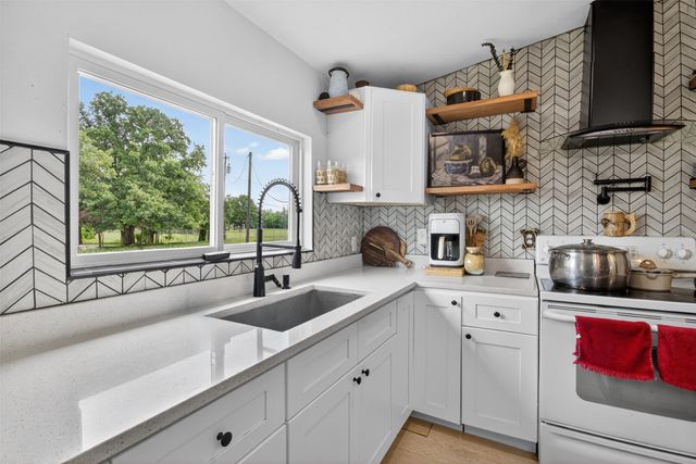 9238 Hays Circle, Quinlan, TX 75474