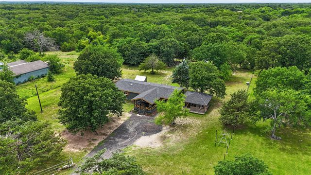 9238 Hays Circle, Quinlan, TX 75474