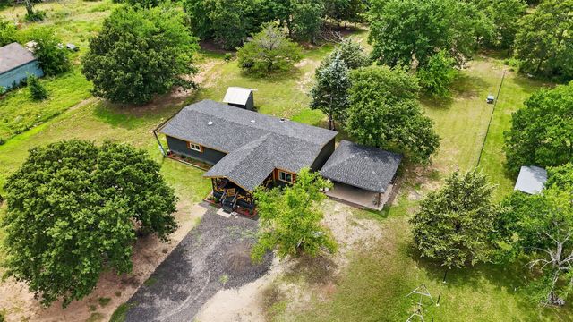 9238 Hays Circle, Quinlan, TX 75474