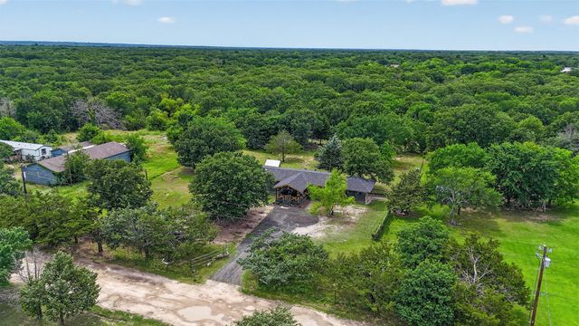 9238 Hays Circle, Quinlan, TX 75474