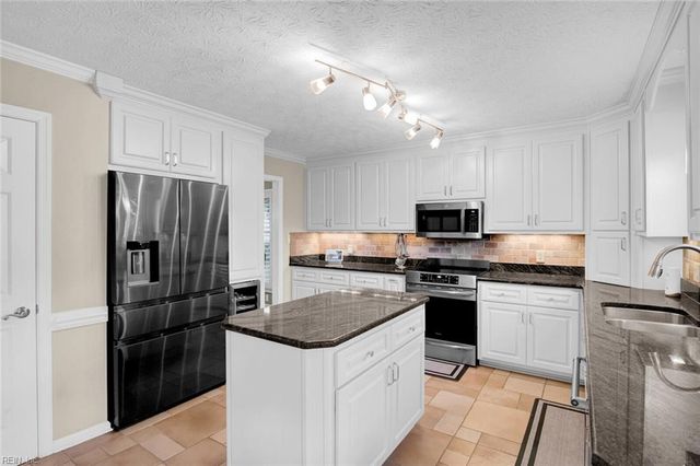 310 Patriot WAY, Yorktown, VA 23693