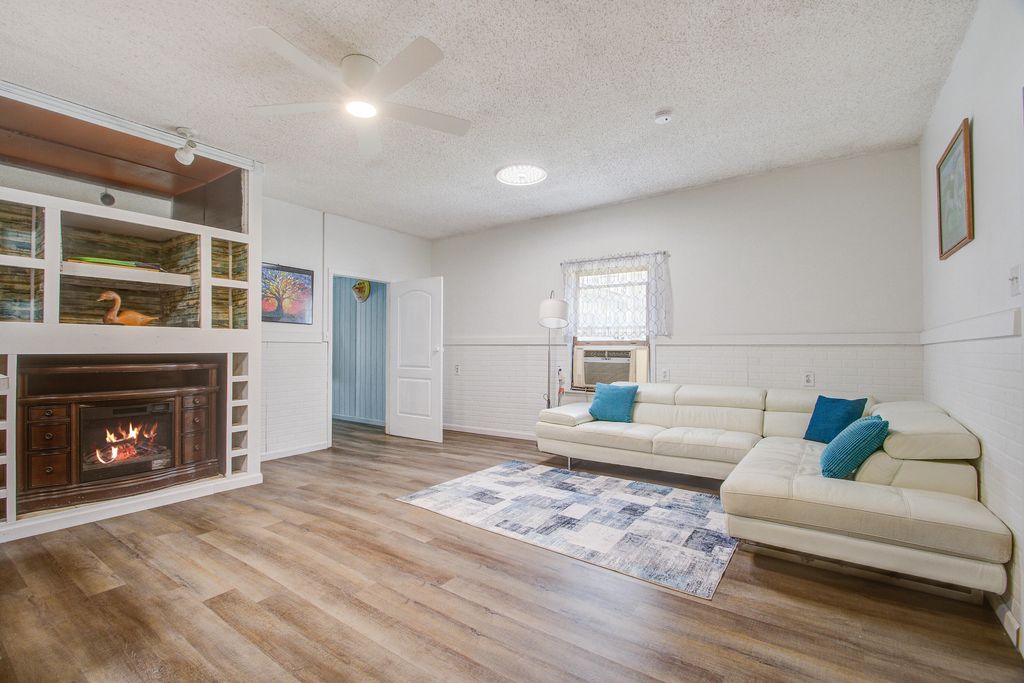 Image 33 of property listing at 1214 Dehayville Drive, Pinopolis, SC 29469