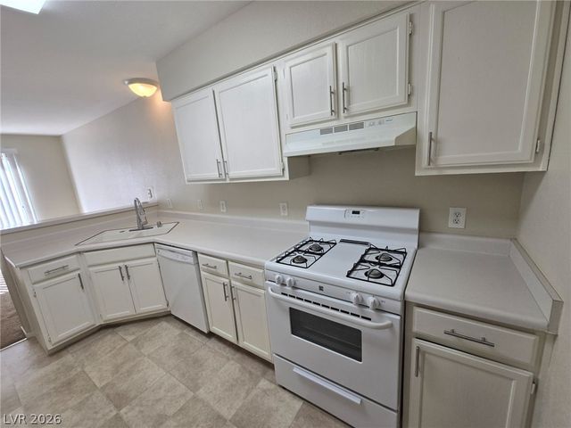 2804 Crystal Lantern Drive, Henderson, NV 89074