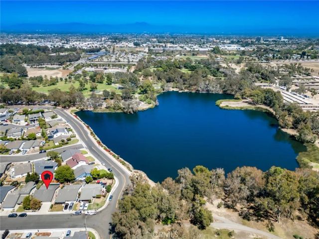 18092 Westlake Cir, Huntington Beach, CA 92648