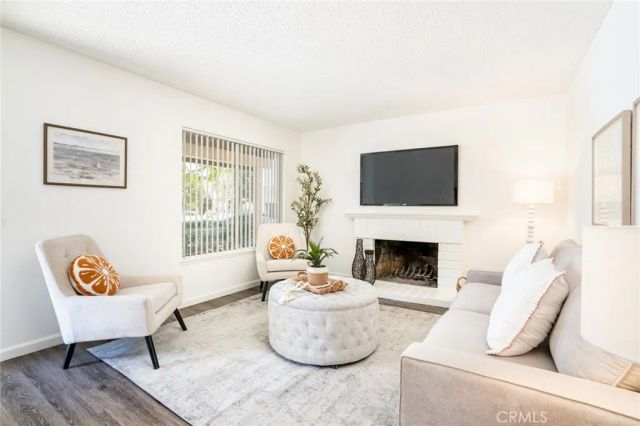 18092 Westlake Cir, Huntington Beach, CA 92648