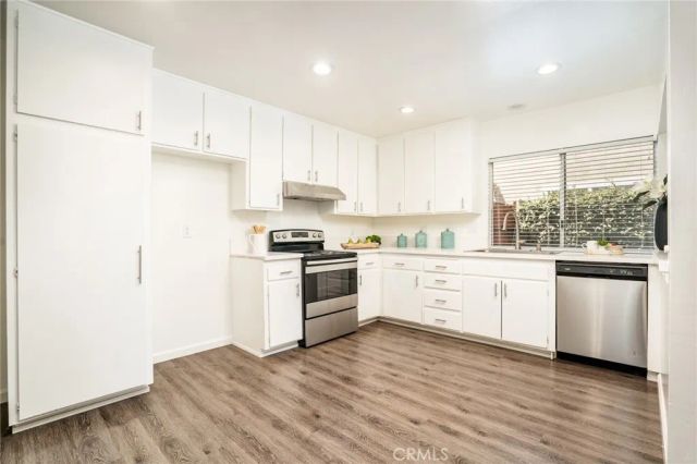 18092 Westlake Cir, Huntington Beach, CA 92648