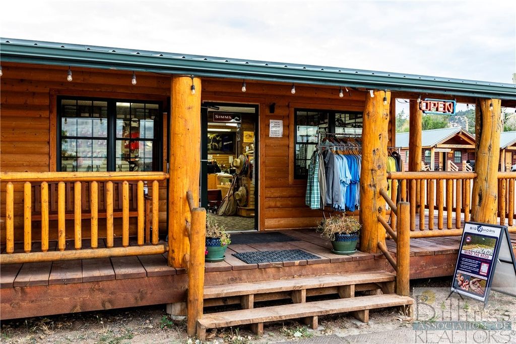 61 1st STREET E, Fort Smith, MT 59035 photo 4