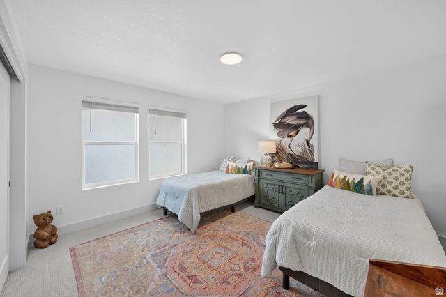 1390 E ORCHARD RIDGE LN, Kaysville, UT 84037