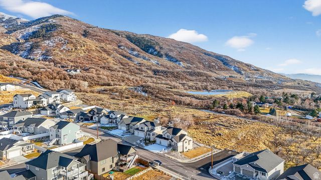 1390 E ORCHARD RIDGE LN, Kaysville, UT 84037