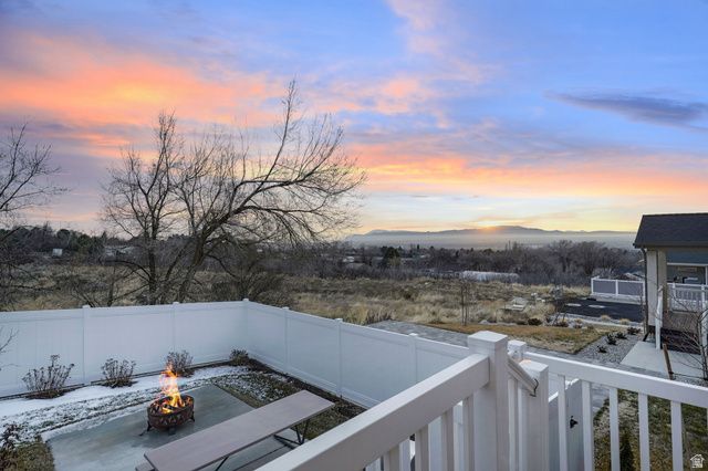 1390 E ORCHARD RIDGE LN, Kaysville, UT 84037